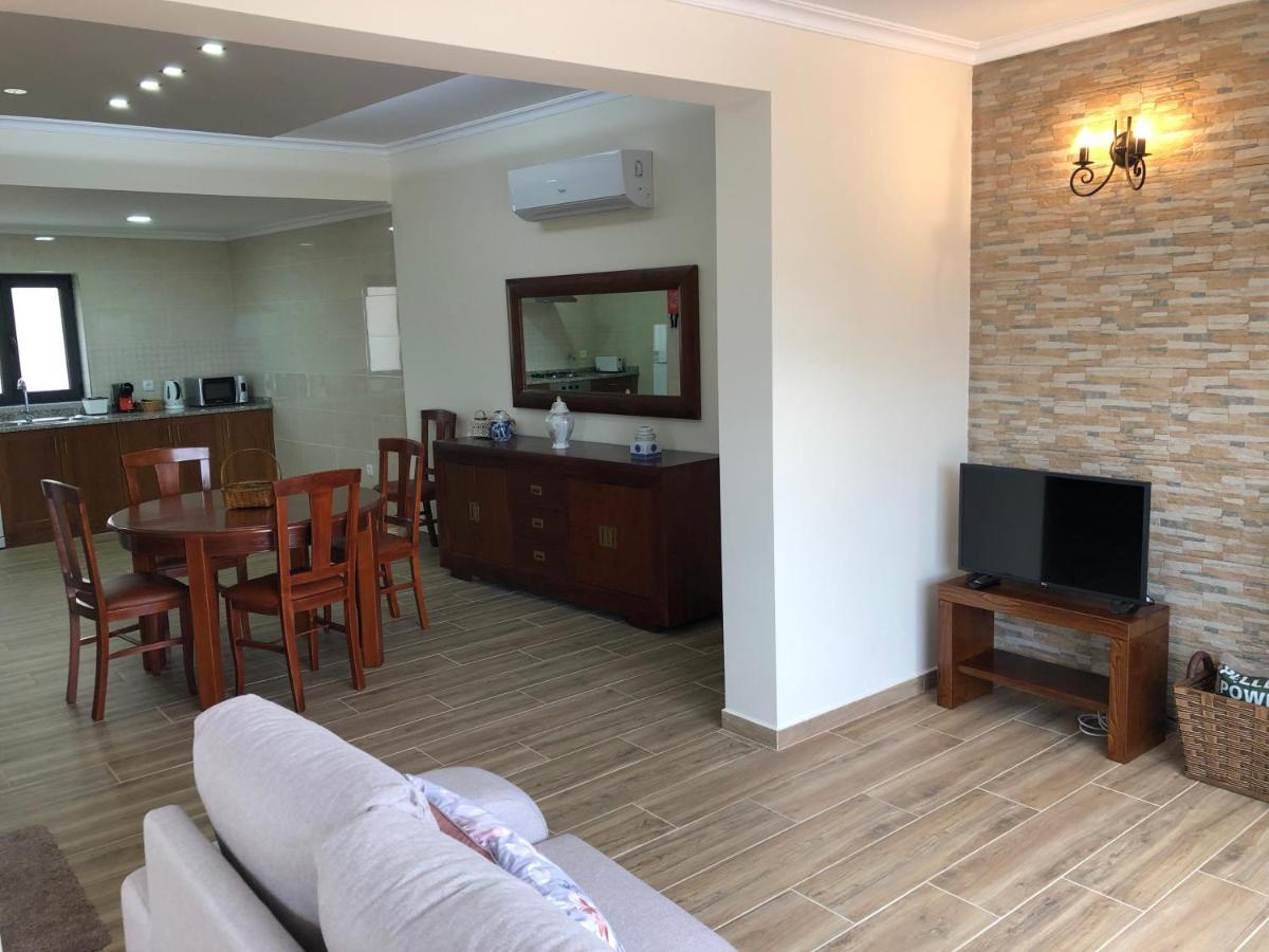 Casa Da Forja Guest House อัลเดอาดัสเดซ ภายนอก รูปภาพ